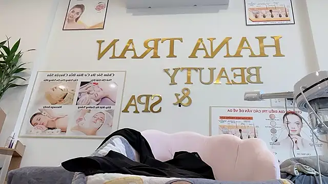 Snapshot of Katy_Bae chatting on October 2025 04:37:02 AM Katy Bae online show from October 2025 04:37:02 AM