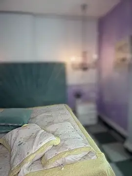 riri brunnete online show from March 2026 04:18:02 AM