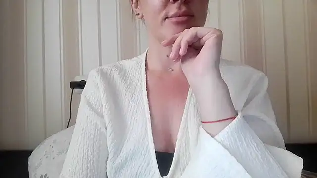 Snapshot of AbigailBlue chatting on August 2026 10:46:02 AM AbigailBlue online show from August 2026 10:46:02 AM