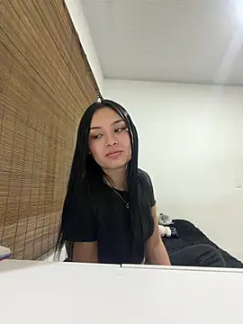 Isa-Gomezz online show from July 2026 02:31:02 AM
