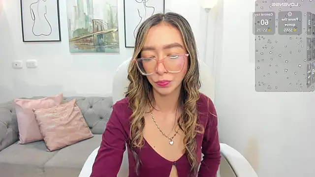 Snapshot of Helen_foxyy chatting on August 2026 01:03:01 PM Helen foxyy online show from August 2026 01:03:01 PM