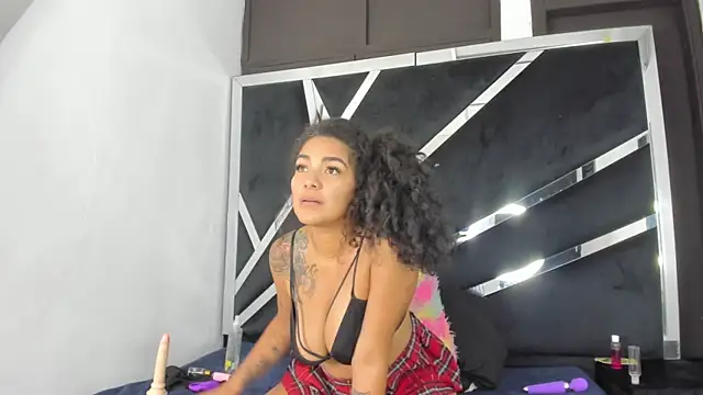 Chloe xht online show from July 2026 07:39:01 PM