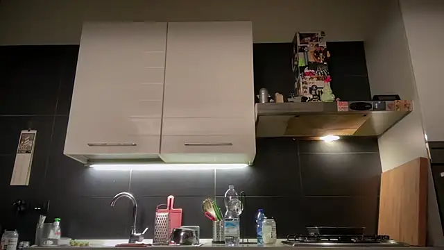 theitalianbear online show from December 2024 06:00:02 AM