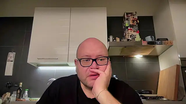 theitalianbear online show from January 2025 07:44:02 PM