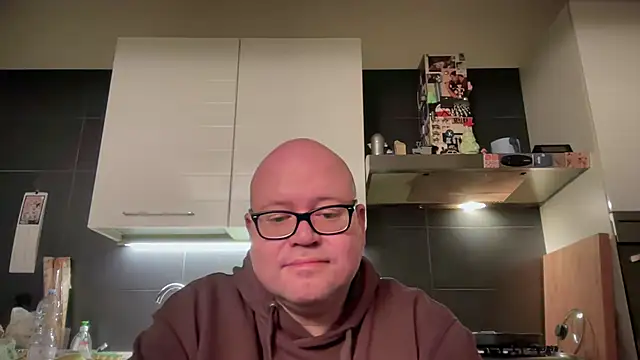 theitalianbear online show from March 2025 08:52:01 PM