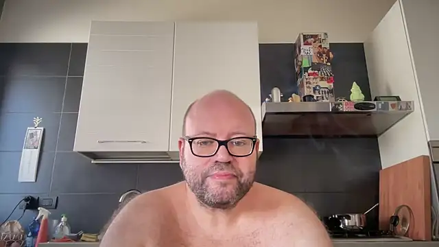 theitalianbear online show from September 2025 11:01:01 AM