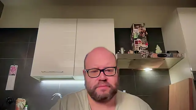 theitalianbear online show from April 2026 02:03:01 AM