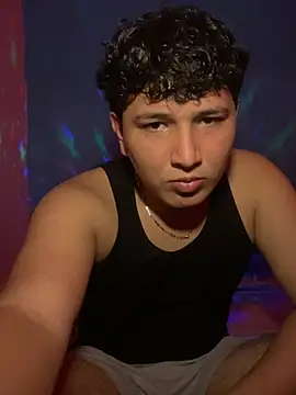 Eduardosexy  online show from August 2026 11:28:02 PM