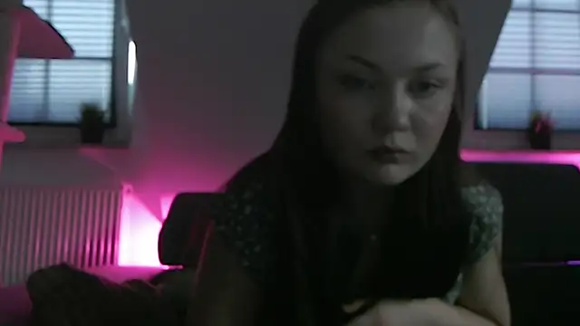 GoodGiirlBaadBooii online show from August 2026 06:43:02 PM