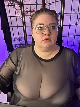 DriveThruChloe online show from August 2026 01:21:01 PM