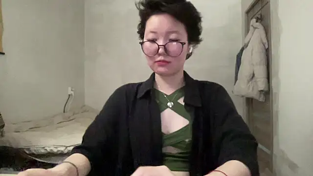 warmdew online show from July 2026 10:35:02 AM