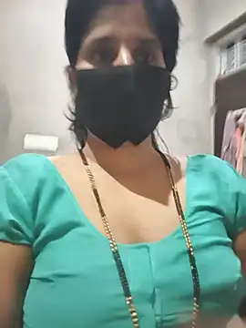 Snapshot of komal_bhabhi_02 chatting on August 2026 03:58:02 PM komal bhabhi 02 online show from August 2026 03:58:02 PM