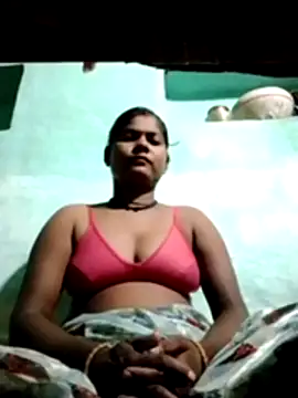 Snapshot of Aaradhya_sharmaa chatting on August 2026 05:26:02 PM Aaradhya sharmaa online show from August 2026 05:26:02 PM