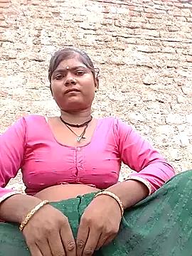 Snapshot of Aaradhya_sharmaa chatting on August 2026 07:57:02 AM Aaradhya sharmaa online show from August 2026 07:57:02 AM