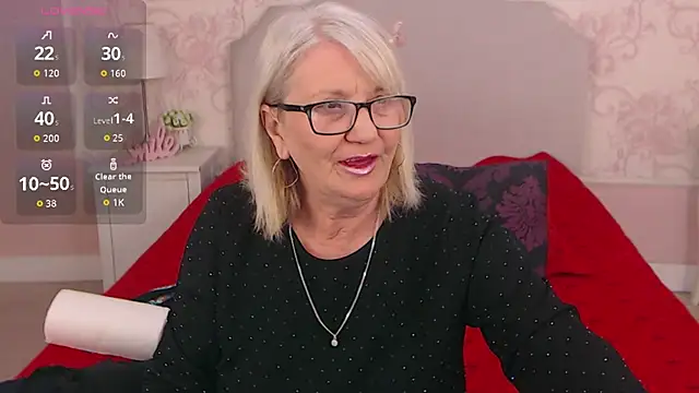 LadyAlana online show from May 2026 10:15:02 PM