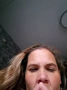 JoyceAndFriends online show from August 2026 06:39:01 PM