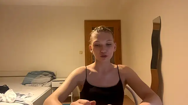Snapshot of urcutiebunnyyy chatting on August 2026 08:33:02 PM urcutiebunnyyy online show from August 2026 08:33:02 PM