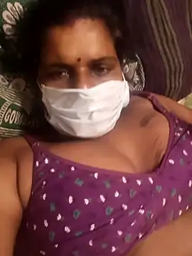 kumuthaqueen online show from August 2026 12:30:01 PM