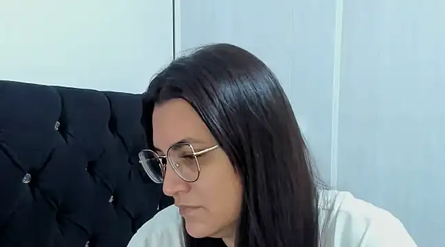 Snapshot of MARILYN_GARCIA chatting on December 2024 04:58:01 PM MARILYN GARCIA online show from December 2024 04:58:01 PM