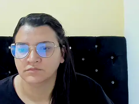 Snapshot of MARILYN_GARCIA chatting on December 2024 01:51:02 PM MARILYN GARCIA online show from December 2024 01:51:02 PM