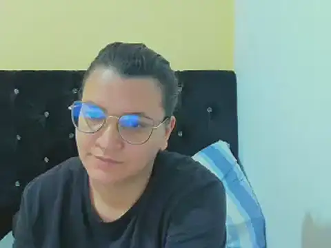 Snapshot of MARILYN_GARCIA chatting on December 2024 03:23:01 PM MARILYN GARCIA online show from December 2024 03:23:01 PM
