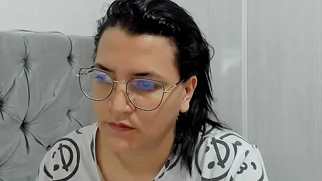 Snapshot of MARILYN_GARCIA chatting on January 2025 03:39:02 PM MARILYN GARCIA online show from January 2025 03:39:02 PM