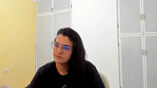 Snapshot of MARILYN_GARCIA chatting on March 2025 04:45:02 PM MARILYN GARCIA online show from March 2025 04:45:02 PM