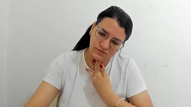 Snapshot of MARILYN_GARCIA chatting on September 2025 12:49:02 PM MARILYN GARCIA online show from September 2025 12:49:02 PM