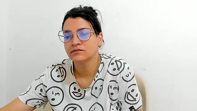 Snapshot of MARILYN_GARCIA chatting on September 2025 02:55:02 PM MARILYN GARCIA online show from September 2025 02:55:02 PM