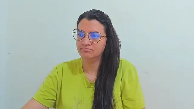 Snapshot of MARILYN_GARCIA chatting on September 2025 02:22:02 PM MARILYN GARCIA online show from September 2025 02:22:02 PM