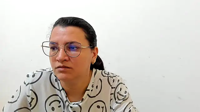 Snapshot of MARILYN_GARCIA chatting on October 2025 02:08:02 PM MARILYN GARCIA online show from October 2025 02:08:02 PM