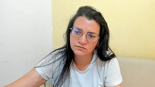 MARILYN GARCIA online show from April 2026 04:00:01 PM