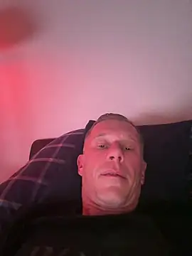 Snapshot of slaveboy2016@xh chatting on January 2025 01:42:01 AM slaveboy2016xh online show from January 2025 01:42:01 AM