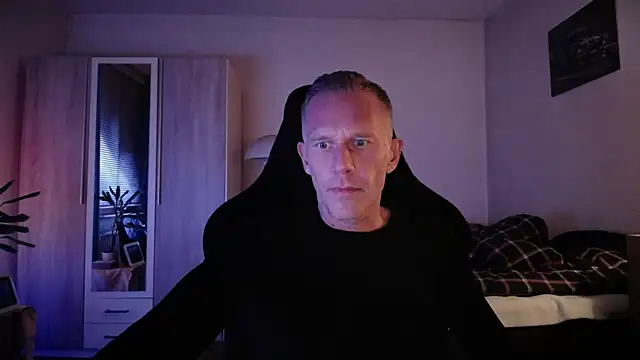Snapshot of slaveboy2016@xh chatting on September 2025 08:09:02 PM slaveboy2016xh online show from September 2025 08:09:02 PM