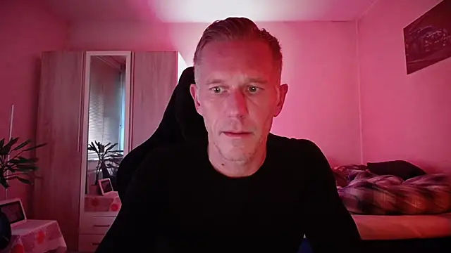Snapshot of slaveboy2016@xh chatting on October 2025 03:57:02 PM slaveboy2016xh online show from October 2025 03:57:02 PM