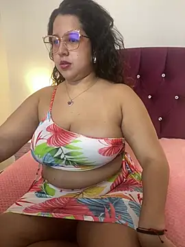 Snapshot of shara_ chatting on March 2025 02:48:01 AM shara online show from March 2025 02:48:01 AM