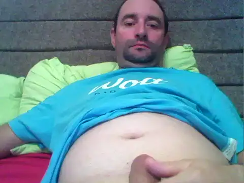 Snapshot of parshivu chatting on October 2025 03:04:01 AM parshivu online show from October 2025 03:04:01 AM