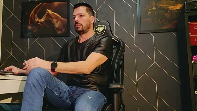 Snapshot of ChrisKox chatting on January 2025 08:11:02 AM ChrisKox online show from January 2025 08:11:02 AM