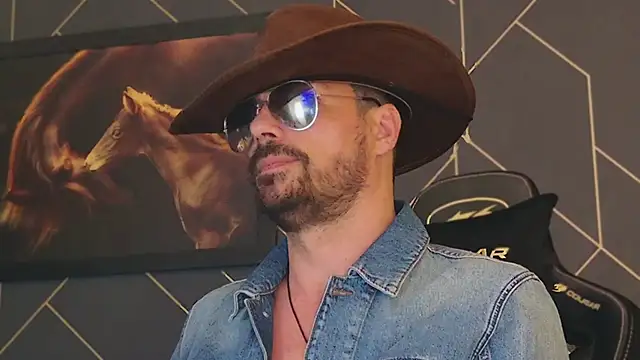 Snapshot of ChrisKox chatting on January 2025 02:17:02 PM ChrisKox online show from January 2025 02:17:02 PM