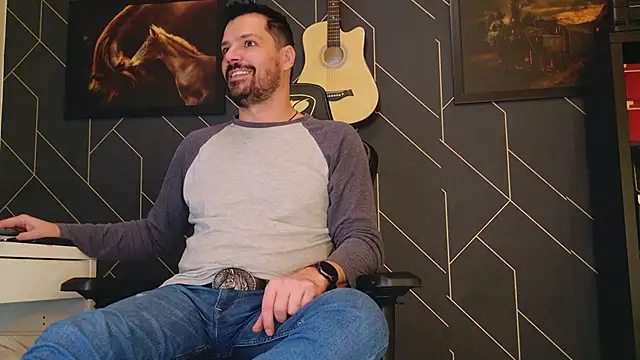 Snapshot of ChrisKox chatting on February 2025 01:09:02 PM ChrisKox online show from February 2025 01:09:02 PM