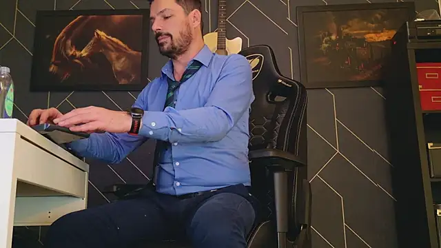 Snapshot of ChrisKox chatting on February 2025 05:31:01 PM ChrisKox online show from February 2025 05:31:01 PM