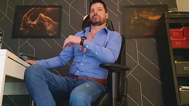 Snapshot of ChrisKox chatting on February 2025 05:18:02 PM ChrisKox online show from February 2025 05:18:02 PM