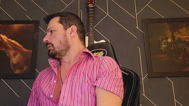 Snapshot of ChrisKox chatting on February 2025 03:39:02 AM ChrisKox online show from February 2025 03:39:02 AM