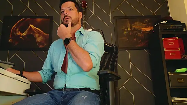 Snapshot of ChrisKox chatting on March 2025 12:31:01 AM ChrisKox online show from March 2025 12:31:01 AM