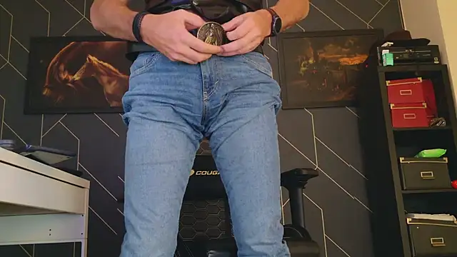 Snapshot of ChrisKox chatting on March 2025 07:37:01 AM ChrisKox online show from March 2025 07:37:01 AM