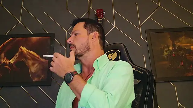 Snapshot of ChrisKox chatting on March 2025 05:52:02 AM ChrisKox online show from March 2025 05:52:02 AM