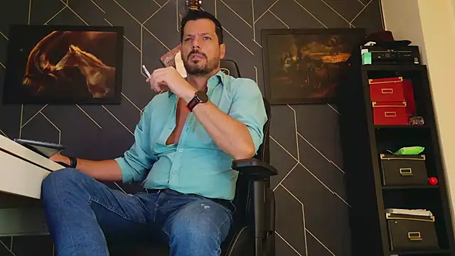 Snapshot of ChrisKox chatting on March 2025 04:58:01 AM ChrisKox online show from March 2025 04:58:01 AM