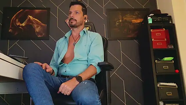 Snapshot of ChrisKox chatting on March 2025 08:03:02 AM ChrisKox online show from March 2025 08:03:02 AM