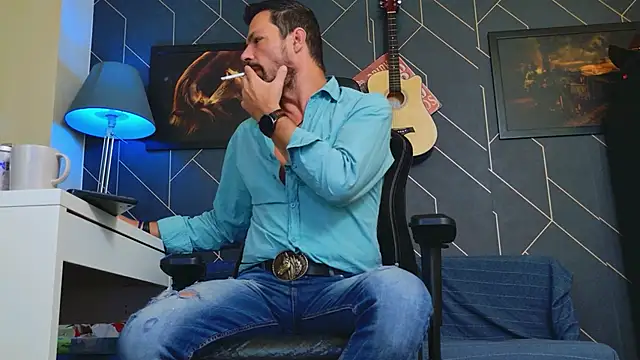 Snapshot of ChrisKox chatting on September 2025 07:05:01 PM ChrisKox online show from September 2025 07:05:01 PM