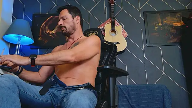 Snapshot of ChrisKox chatting on September 2025 06:42:02 PM ChrisKox online show from September 2025 06:42:02 PM